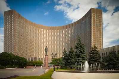 Отель рядом с метро ВДНХ в Москве — гостиница «Космос»
