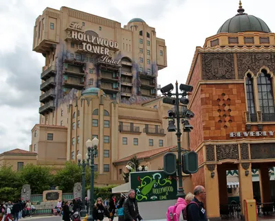 Отель Disney's Hotel Santa Fe 2*, цены на 2023-2024 год