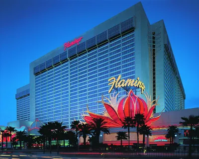 Hotel Luxor: знаментитый гостиничный комплекс в Лас-Вегасе