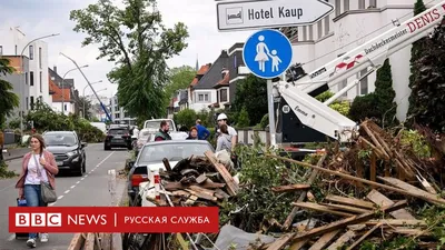 Падерборн, панорама монастыря Абдингхоф и башни Кафедрального собора |  Фотопланета