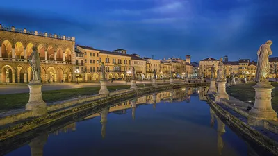 Квадрат Valle Della Prato в Padova, Италии Стоковое Изображение -  изображение насчитывающей валле, квадрат: 103811571