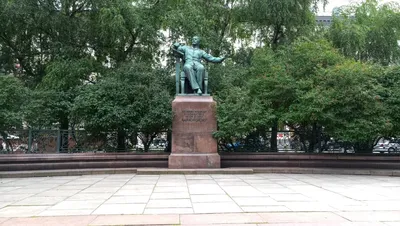 Памятник Чайковскому (Москва - Московская область)