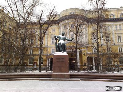 Памятник П.И. Чайковскому в Москве, Большая Никитская ул., 13 - фото,  отзывы 2024, рейтинг, телефон и адрес