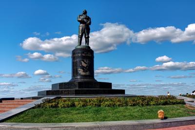 Памятник чкалову Нижний Новгород фото