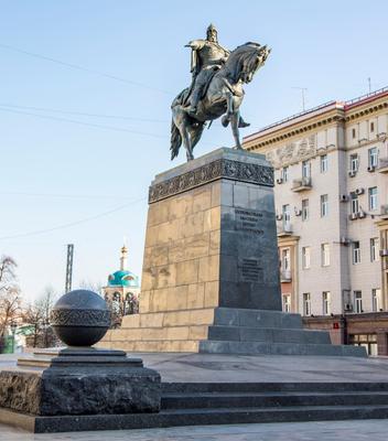 История в кадре: Как менялся памятник Юрию Долгорукому в столице