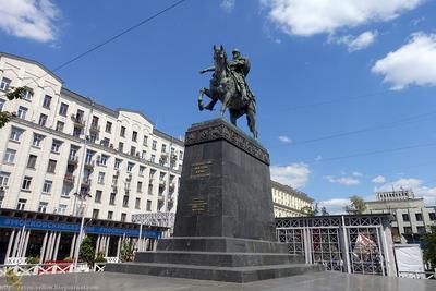 Памятник Юрию Долгорукому: где находится, описание, история
