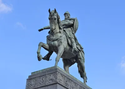 Памятник Юрию Долгорукому в городе Москва