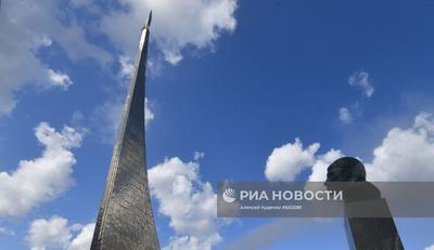 Памятник Юрию Гагарину на площади Гагарина, Москва – фотографии на MsMap.ru
