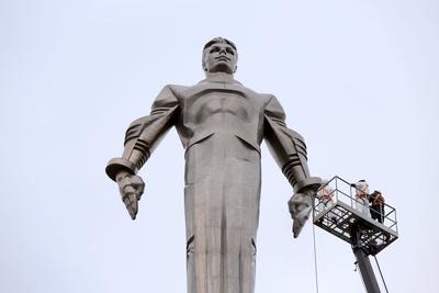 Раскрыт вес памятника «человеку-ракете» в Москве - Рамблер/новости