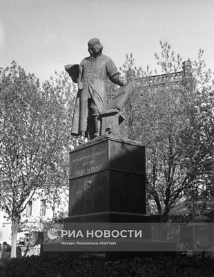 Памятник первопечатнику Ивану Фёдорову (Москва)