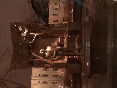 Памятник Каримову в Москве. Кто и зачем?