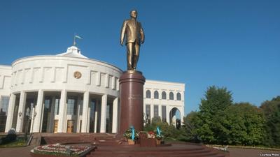 Кто против памятника Исламу Каримову в Москве