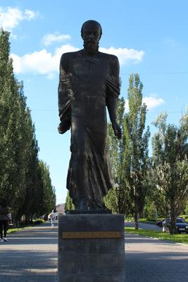 В России собирают подписи против памятника Каримову