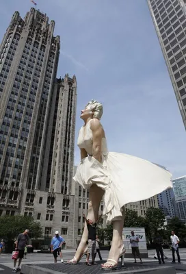 Картинка Памятник Мэрилин Монро в Чикаго » Статуи » Архитектура » Картинки  24 - скачать картинки бесплатно