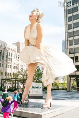 Фото: Скульптура Marilyn Monroe в Чикаго