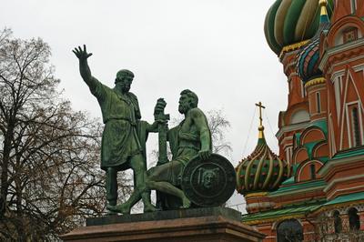 Памятник Минину и Пожарскому демонтируют для реставрации - Российская газета