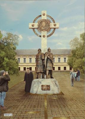 203 года назад, 6 сентября 1817 года, в Москву привезли памятник Минину и  Пожарскому