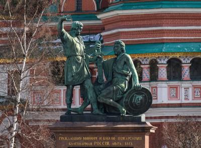 В Москве закончилась реставрация памятника Минину и Пожарскому - Мослента