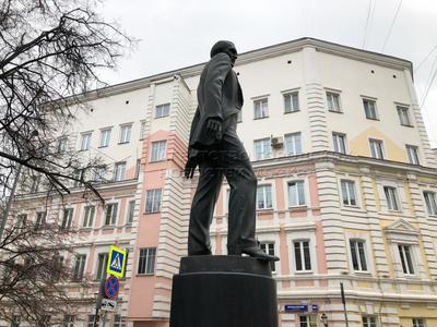 Памятник Муслиму Магомаеву в Москве