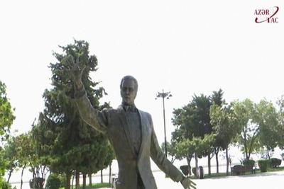 Поехали посмотрим памятник Муслиму Магомаеву в Москве | ПОЕХАЛИ, ПОСМОТРИМ  | Дзен