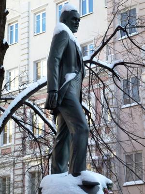 В Бакинском приморском национальном парке состоялось открытие памятника  всемирно известному певцу Муслиму Магомаеву - Информационно-культурный  портал