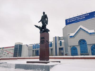 Памятник Покрышкину в Новосибирске перенесут в центр площади Маркса