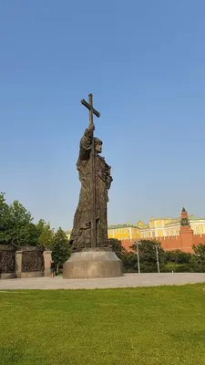 В Москве открыт памятник князю Владимиру - Знаменательное событие