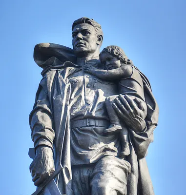 В Кузбассе устанавливают памятник Воину-освободителю – копию монумента в  берлинском Трептов-парке - KP.RU