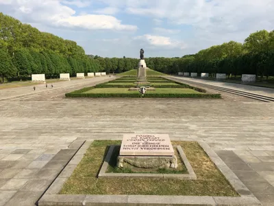 Памятник воину-освободителю (Советск - Калининградская область)