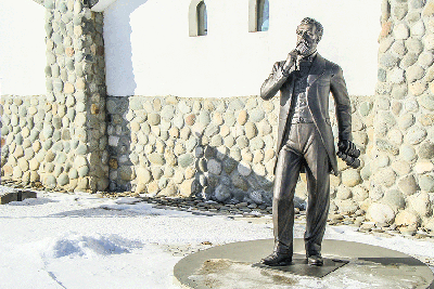 ПАМЯТНИК ЖЮЛЬ ВЕРНУ В НИЖНЕМ НОВГОРОДЕ | Роман Житников | Дзен