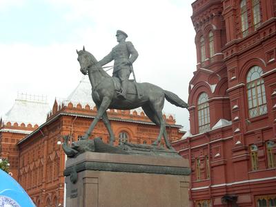 Памятник маршалу Жукову Г.К. — Узнай Москву