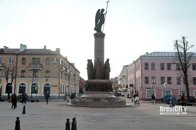 В Бресте после реконструкции торжественно открыли памятник «Стражам границ»  — Реальный Брест