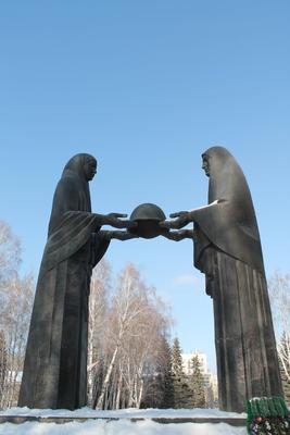 Знаменитые, скромные, забытые — памятники Победы в Челябинске: фоторепортаж