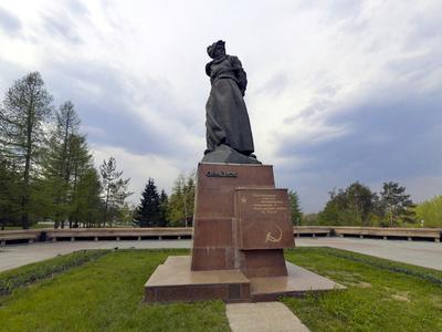 Памятник Левше в Челябинске | Памятники всего мира