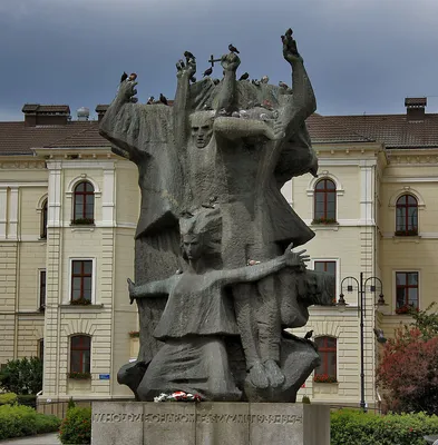 Памятник Hermannsdenkmal Detmold в Германии Стоковое Фото - изображение  насчитывающей агенства, город: 196619416