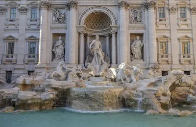 Статуя Нептуна в Италии оказалась слишком откровенной для Facebook |  Chernozem - портал визуальной культуры