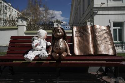 Почему памятник основателям Екатеринбурга оказался бесхозным - Российская  газета