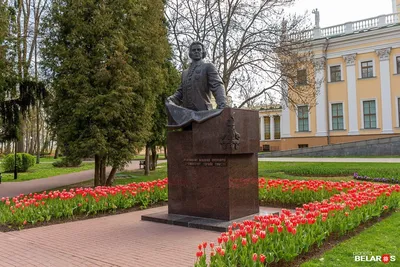 Памятник Н.П. Румянцеву в Гомеле | Планета Беларусь
