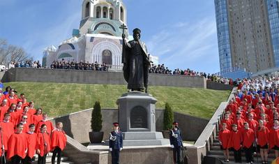В Самаре началась установка памятника белочехам | Другой город -  интернет-журнал о Самаре и Самарской области