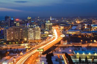 Панорама вечернего Новосибирска. ЖК \"Корона\" (2011)