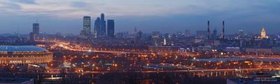 Панорама Москвы со смотровой ХХС. Район Остоженки. Photos | Adobe Stock