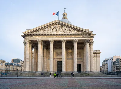 Комбинация Сент-Шапель и Парижского Пантеона - Sainte-Chapelle.co