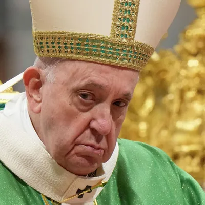 Папа Римский Франциск на десятилетие своего понтификата пожелал в подарок  мир во всем мире - Газета.Ru | Новости
