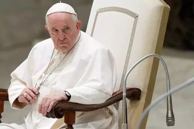 Папа римский рассказал о подписанном заранее отречении — РБК