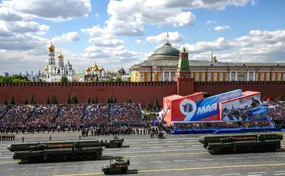 Как прошел главный Парад Победы в Москве 9 мая 2022: во сколько начало,  участники, порядок прохождения колонн