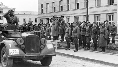 22 сентября 1939. Польша. Брест. Совместный парад армий Гитлера и Сталина |  Вредный Баклажан | Дзен
