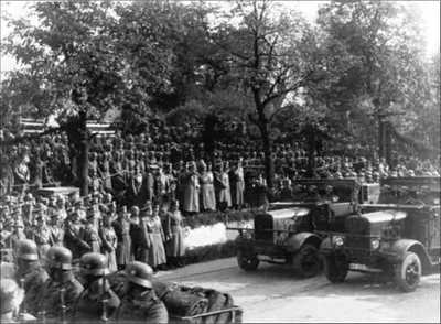 Подборка фотографий из Бреста от сентября 1939 года с капитаном 29-й  легкотанковой бригады — Реальный Брест