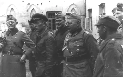 Парад советско-нацистских союзников в Бресте, 1939 года | FAKEOFF
