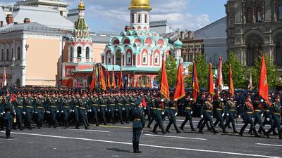 Парад Победы в Москве прошел без воздушной части - МК