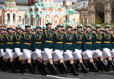 Парад в честь Дня Победы в Москве неожиданно посетили почти все лидеры СНГ  - Ведомости